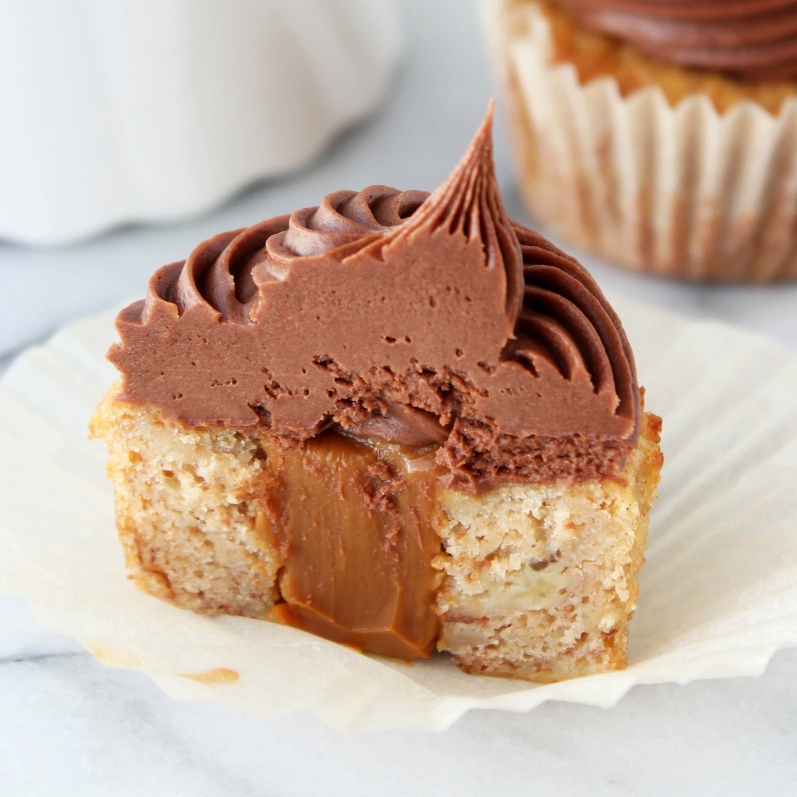 Dulce de Leche Banana Cupcakes with Chocolate Frosting - Handle the Heat