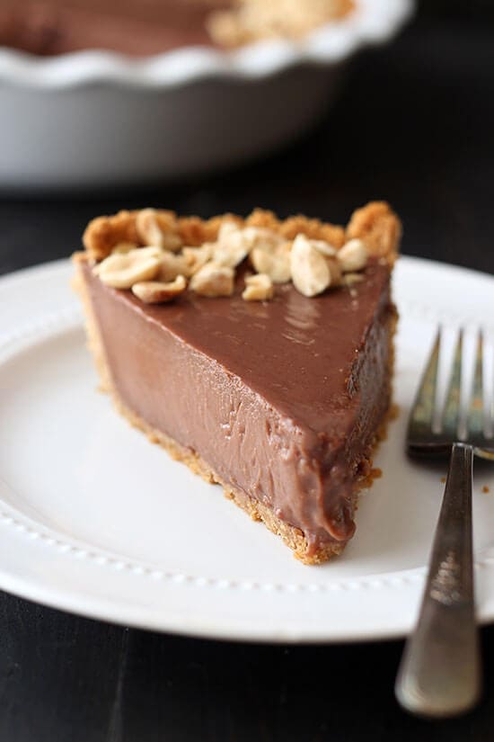 Chocolate Peanut Butter Pudding Pie - Handle the Heat
