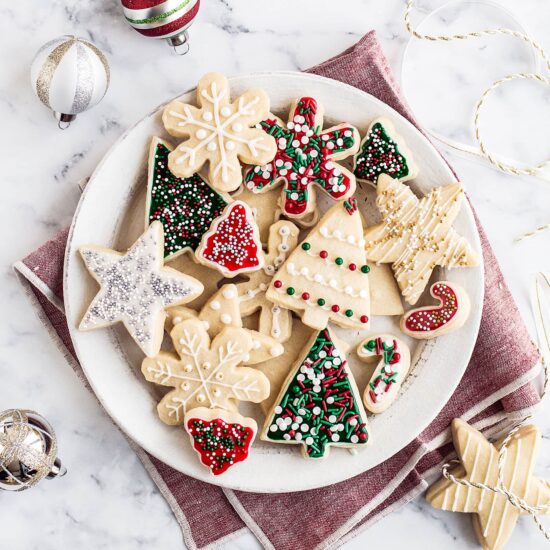Easy Cut Out Sugar Cookies With Icing Handle The Heat