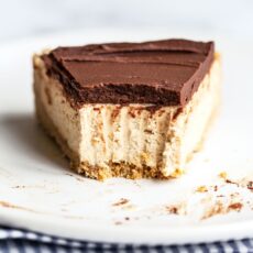 NO BAKE CHOCOLATE PEANUT BUTTER CHEESECAKE 